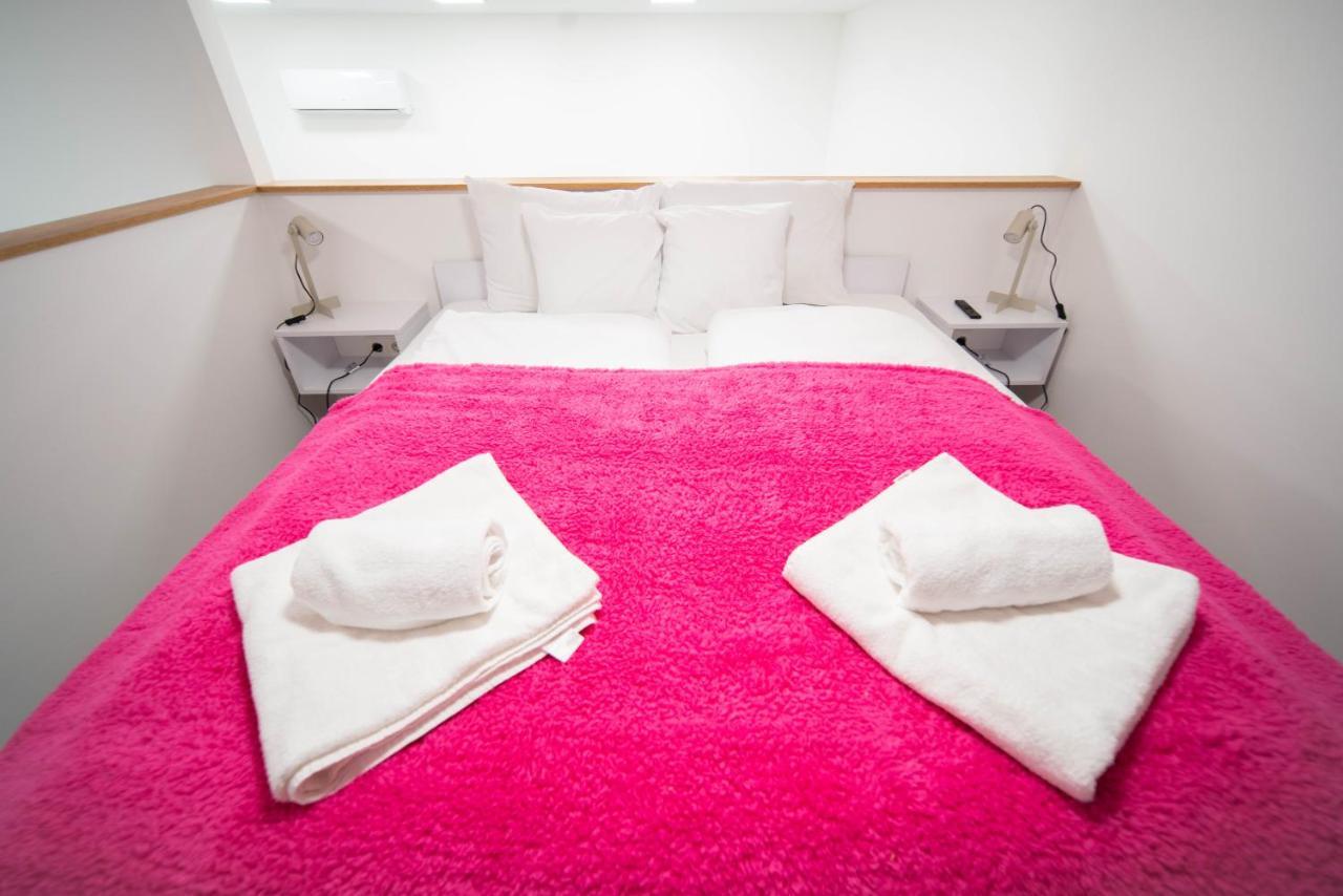 Free Parking Basilica Rob'S Home - Ac, Wi-Fi, Smart Tv Budapest Kültér fotó